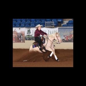 Meet your Posher, Mandy